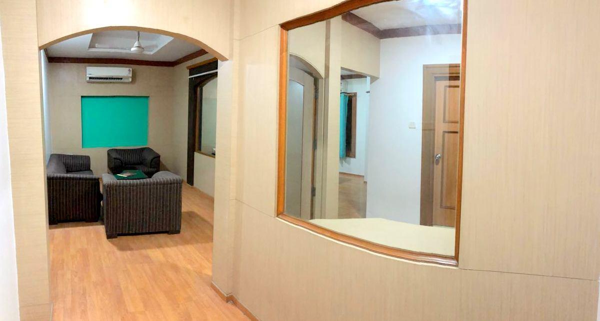 Hotel Elite Газиабад Экстерьер фото